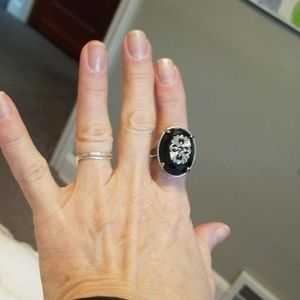 Black lacy ring